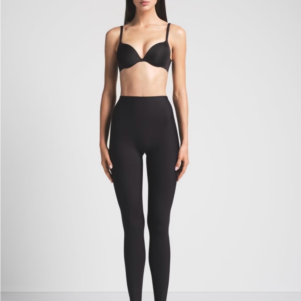 SKIMS BODY LEGGING | ONYX